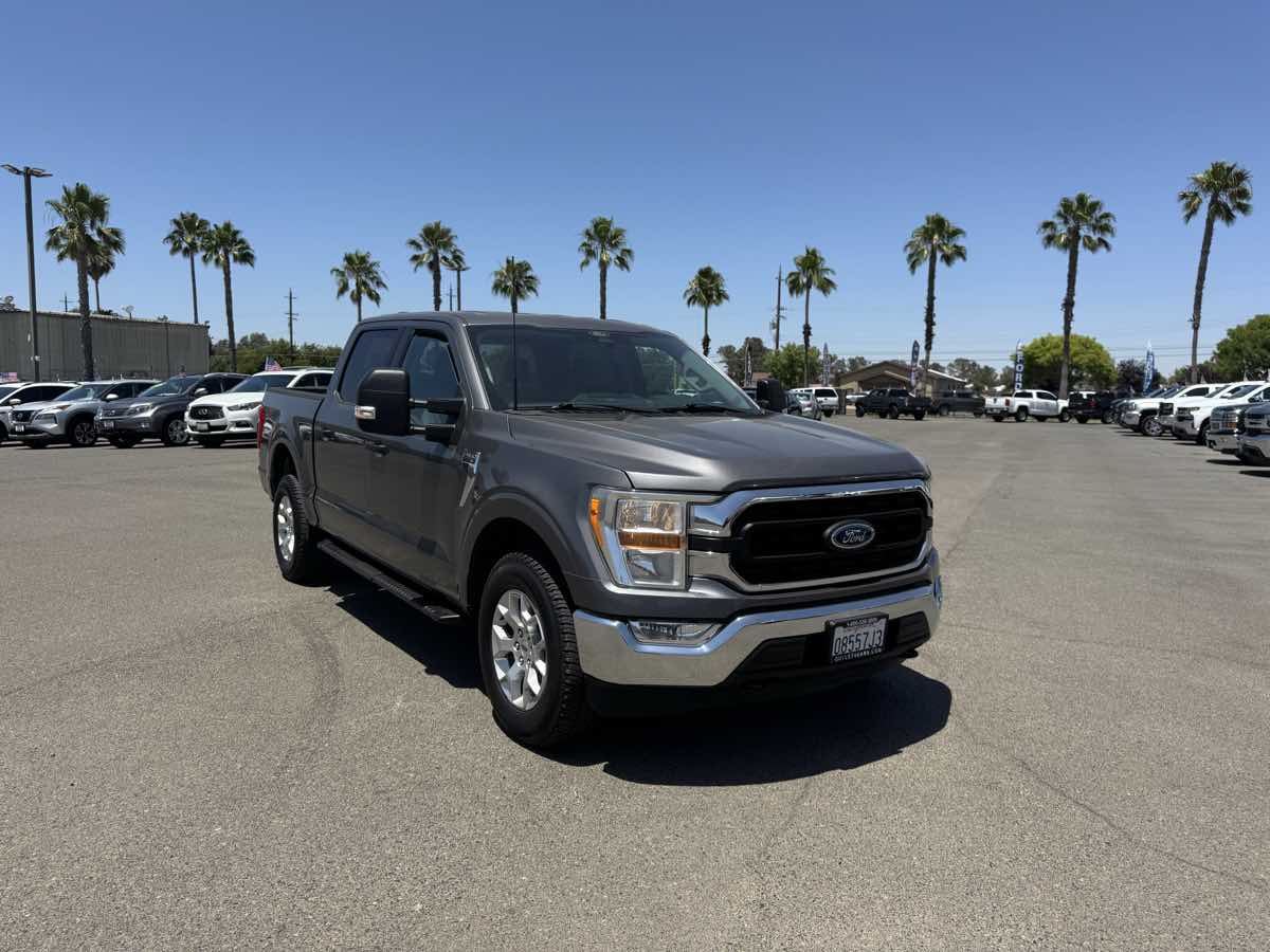 2021 Ford F-150 XLT photo 3