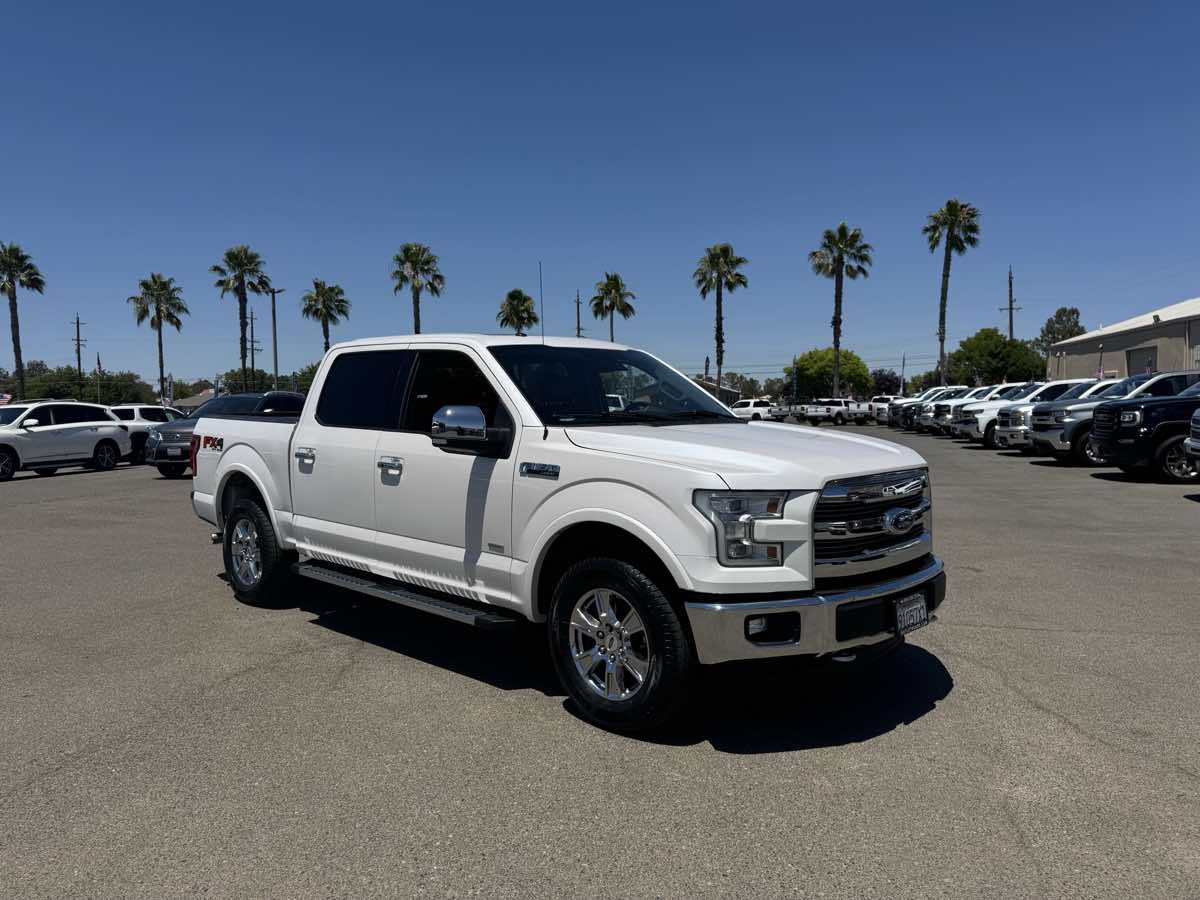 2015 Ford F-150 Lariat FX4 photo 2