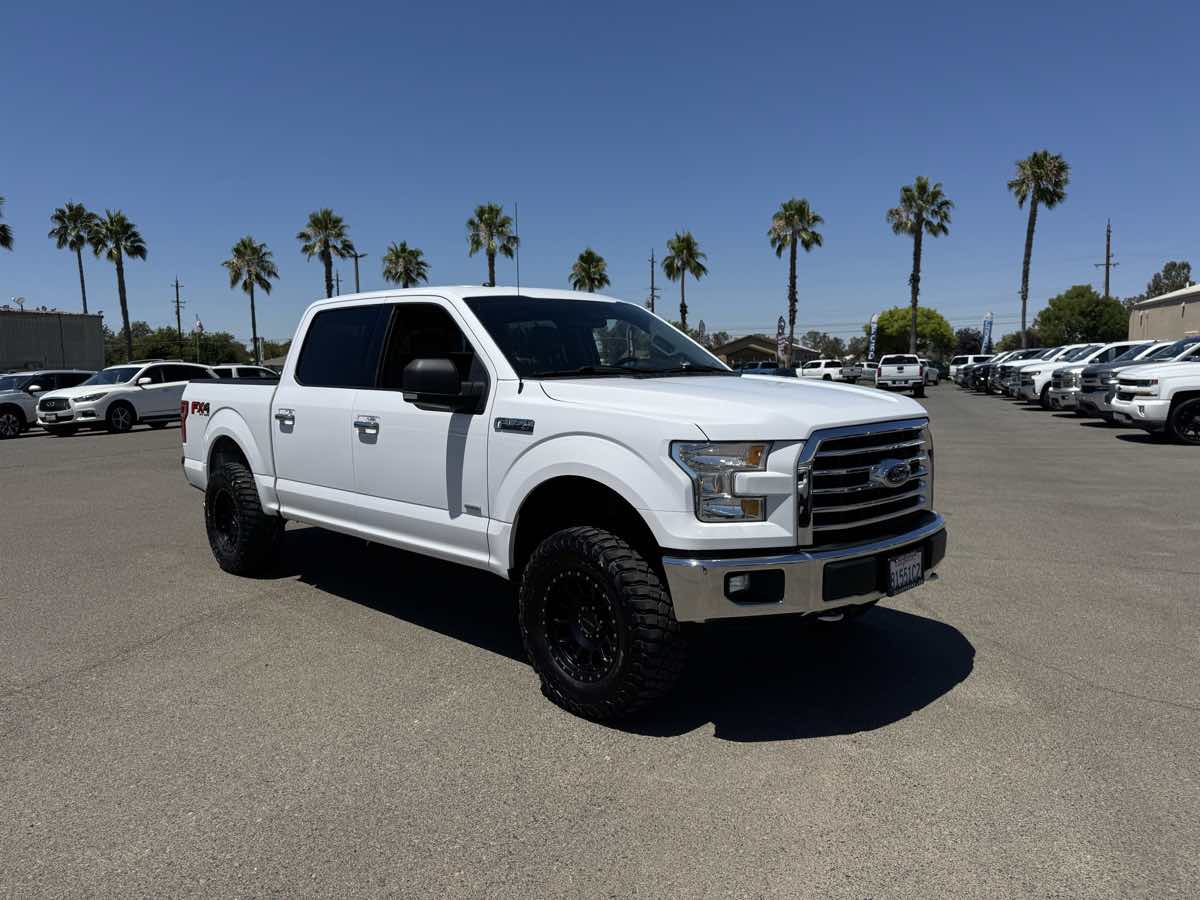 2016 Ford F-150 XLT FX4 photo 2