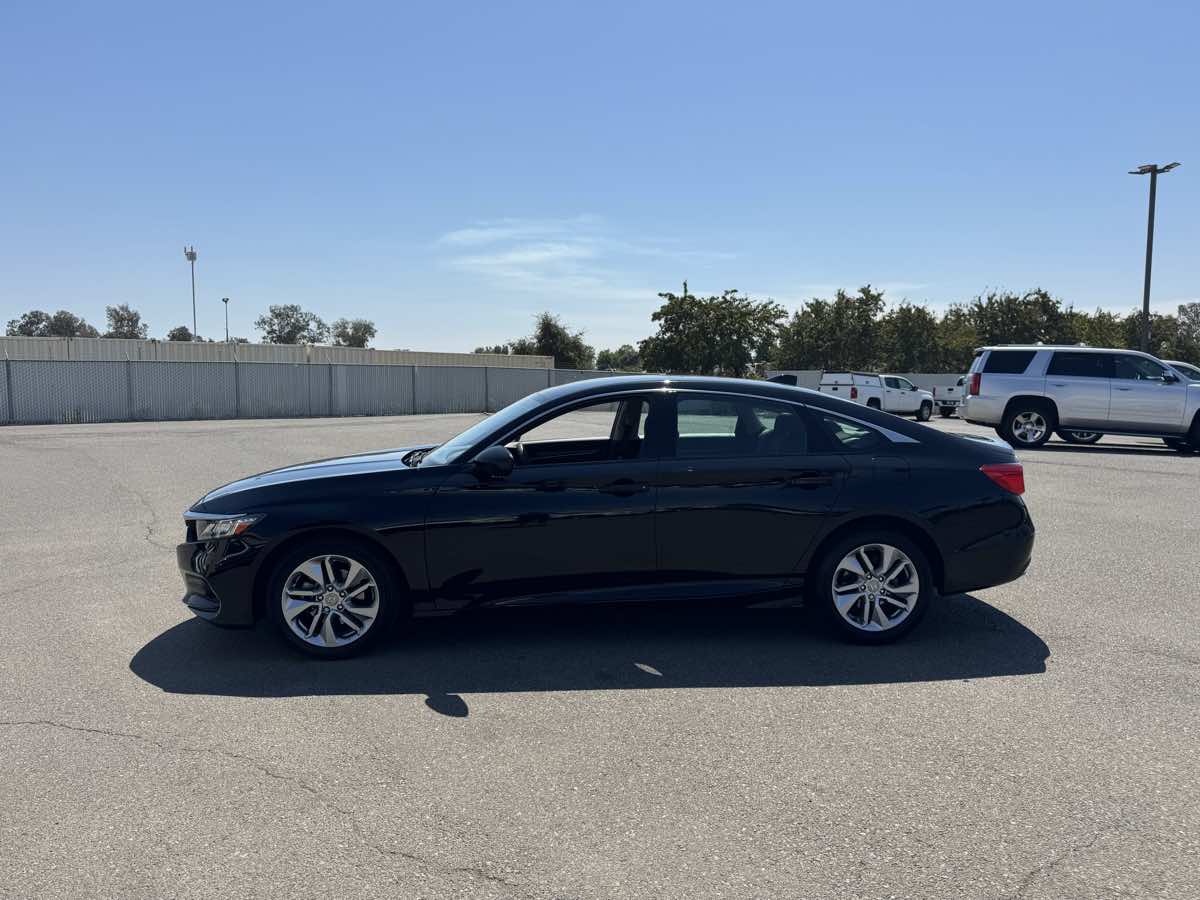 2020 Honda Accord LX 1.5T photo 5