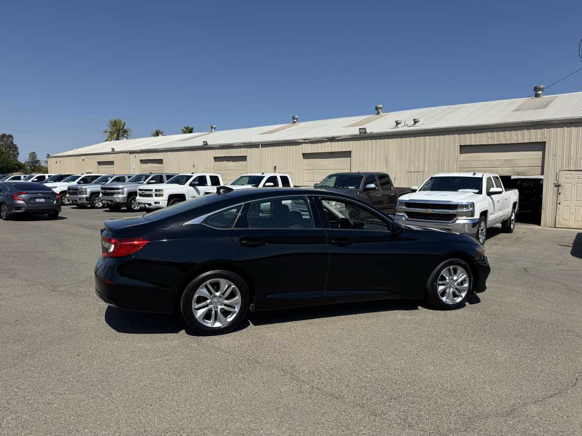 2020 Honda Accord LX 1.5T photo 10