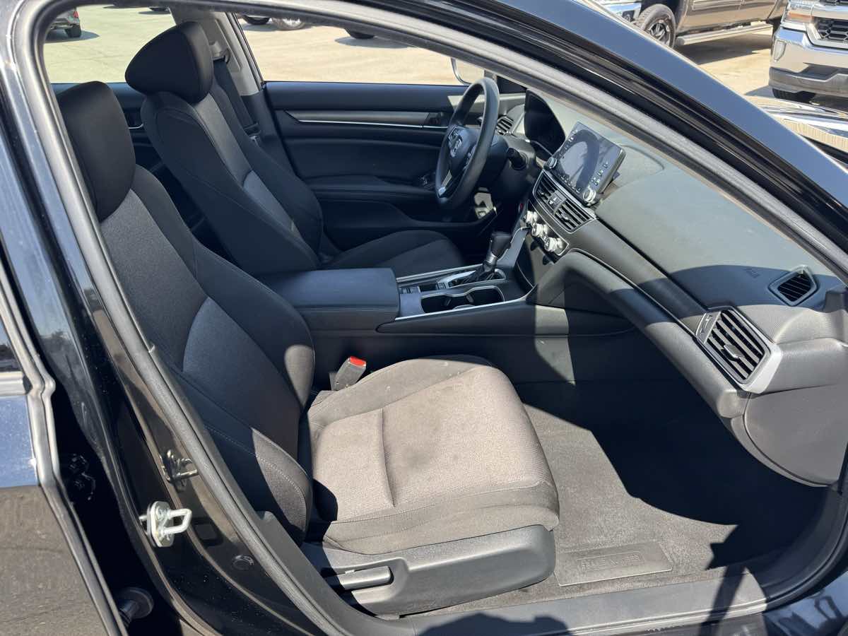 2020 Honda Accord LX 1.5T photo 14