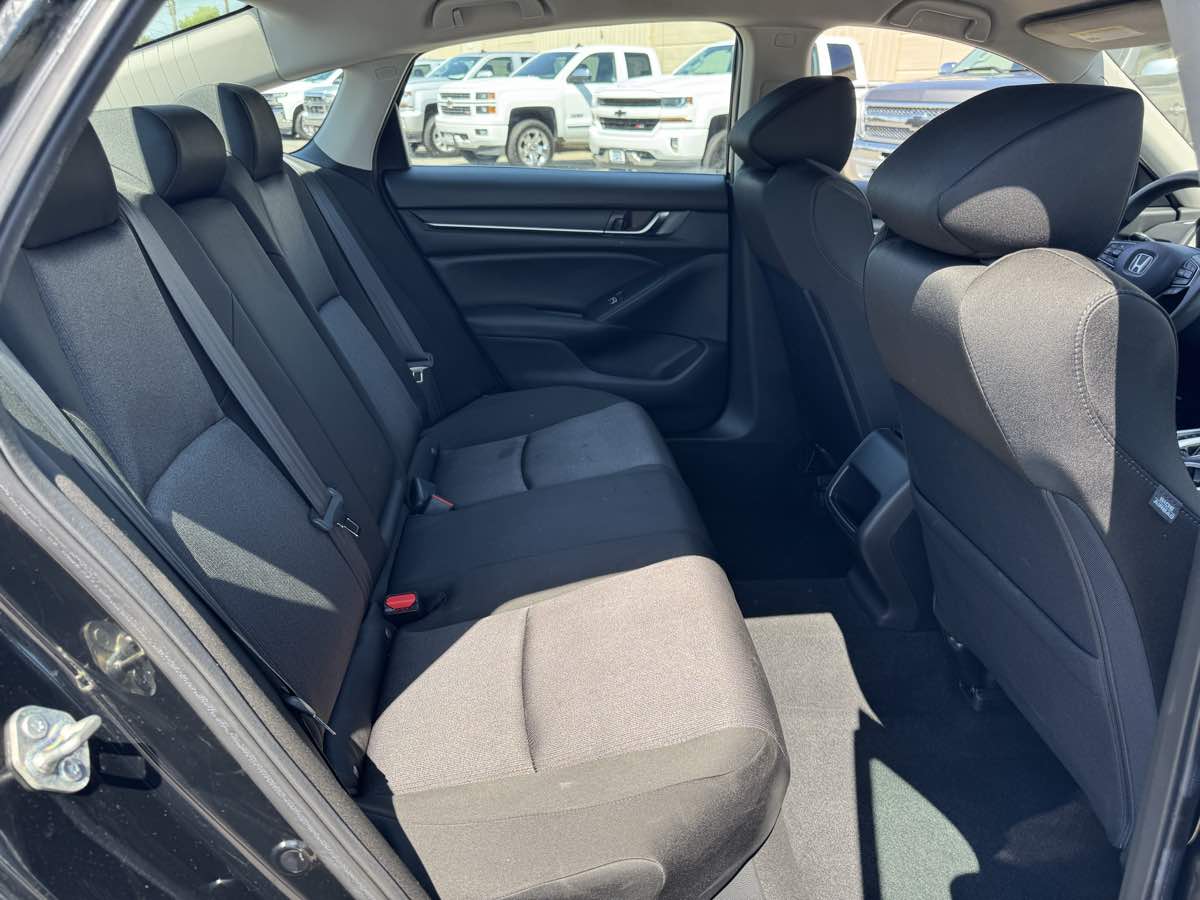 2020 Honda Accord LX 1.5T photo 17