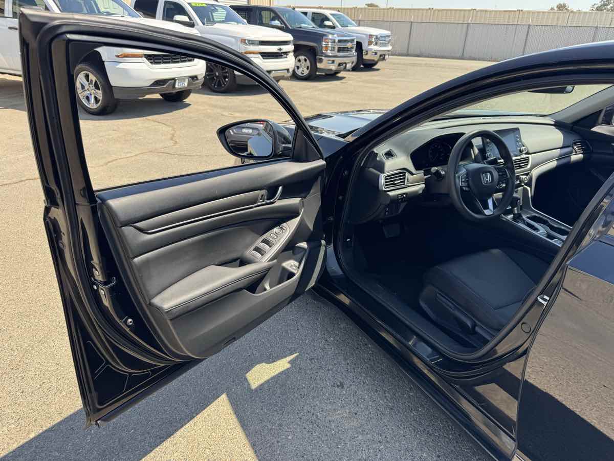 2020 Honda Accord LX 1.5T photo 22