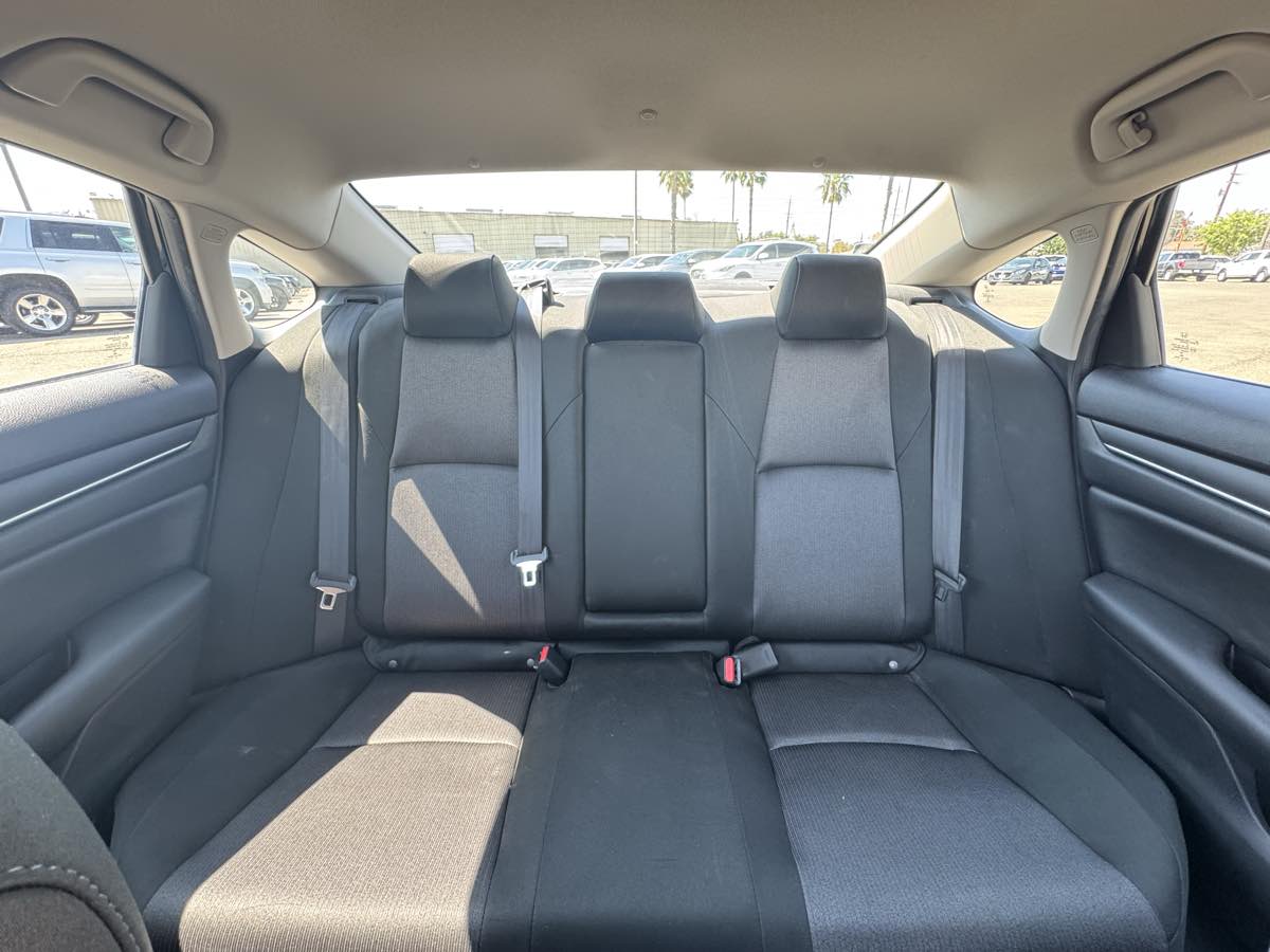 2020 Honda Accord LX 1.5T photo 34