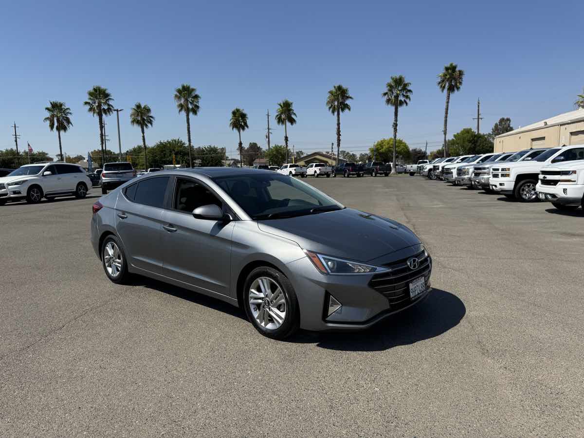 2019 Hyundai Elantra SEL Value Edition Limited photo 2