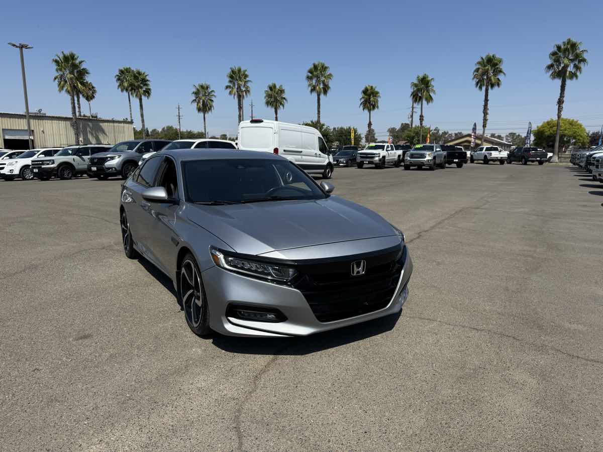 2018 Honda Accord Sport 1.5T photo 3