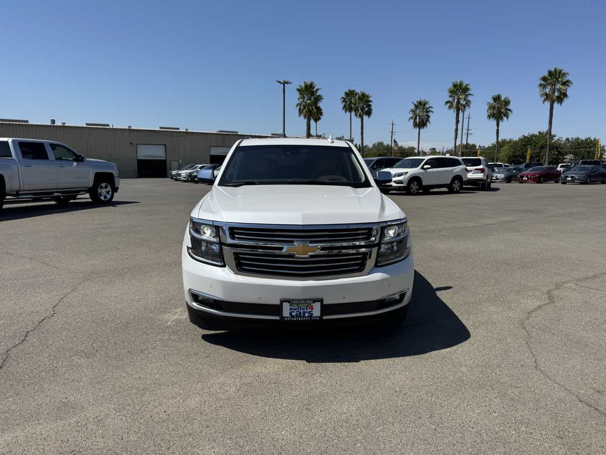 2016 Chevrolet Suburban LTZ photo 3