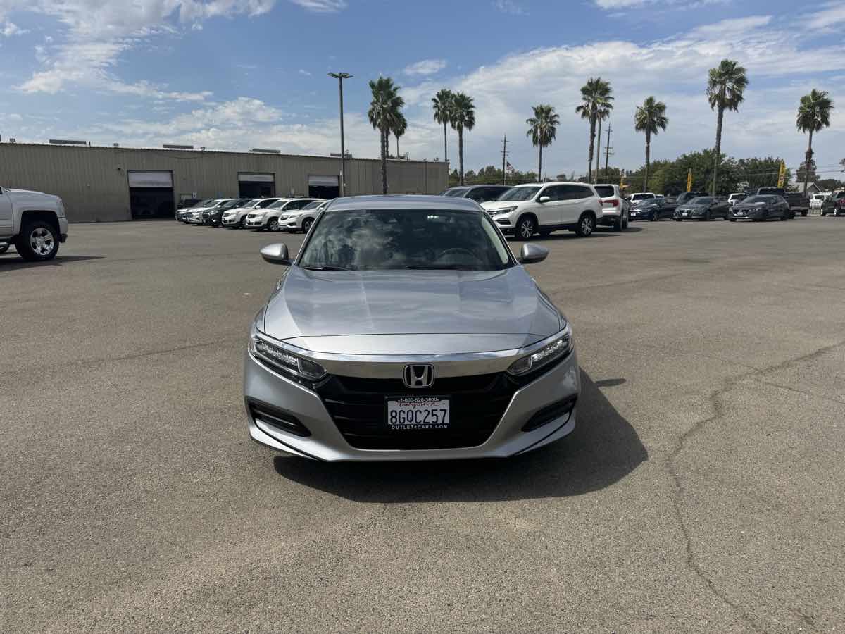 2018 Honda Accord LX 1.5T photo 2