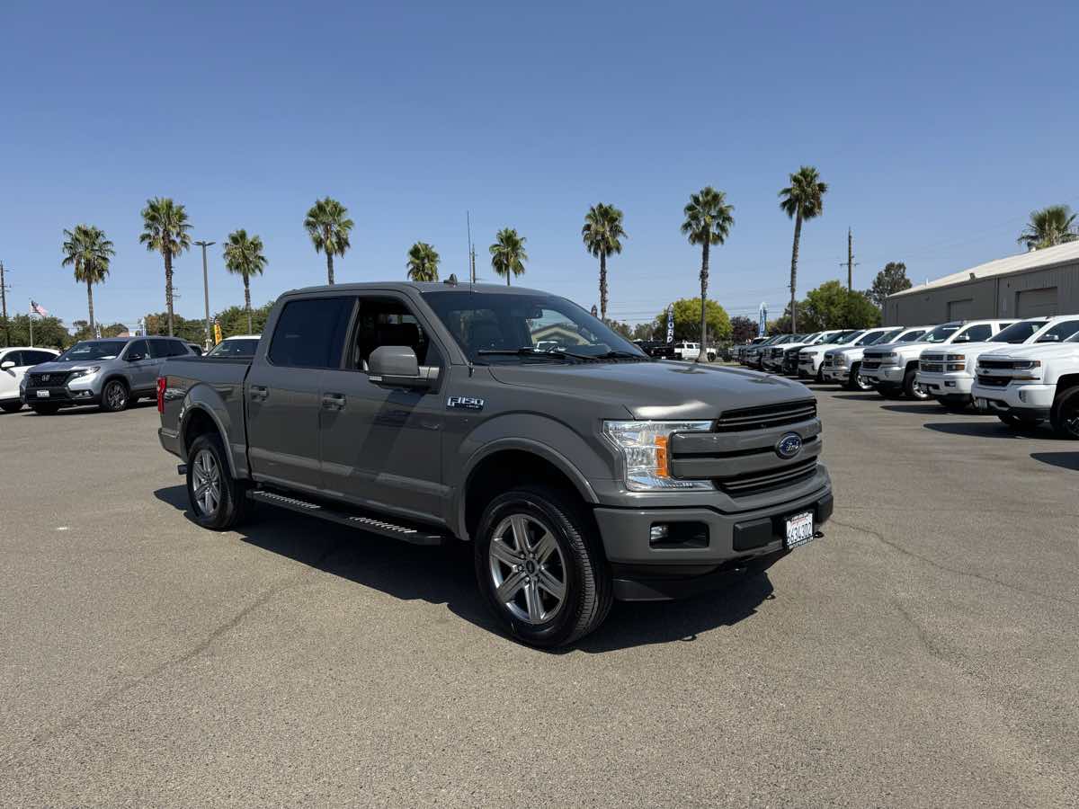 2018 Ford F-150 Lariat FX4 photo 2