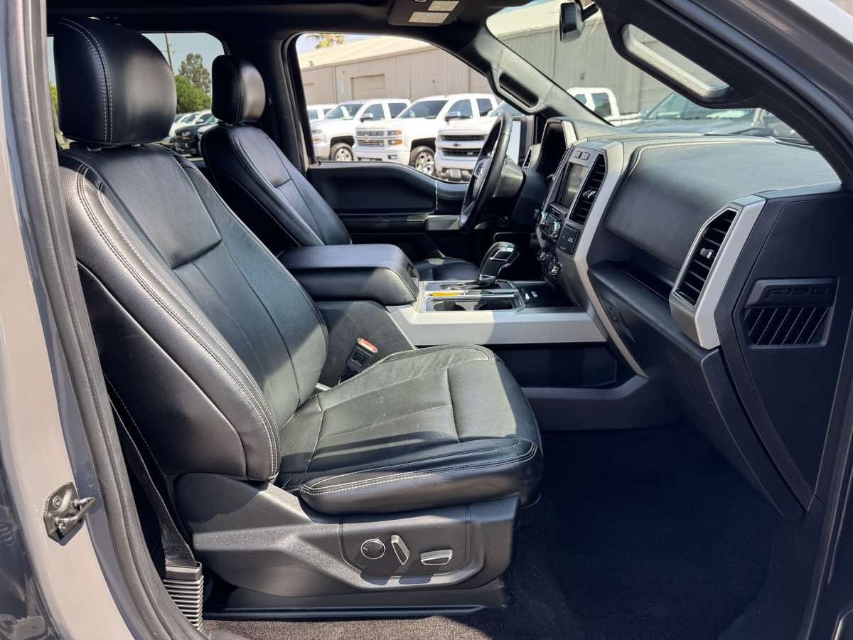 2018 Ford F-150 Lariat FX4 photo 20