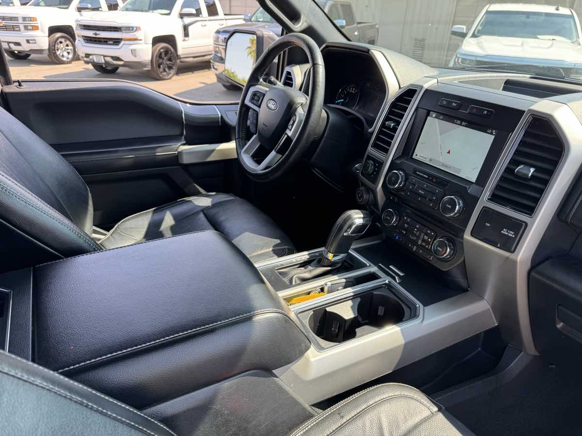 2018 Ford F-150 Lariat FX4 photo 21
