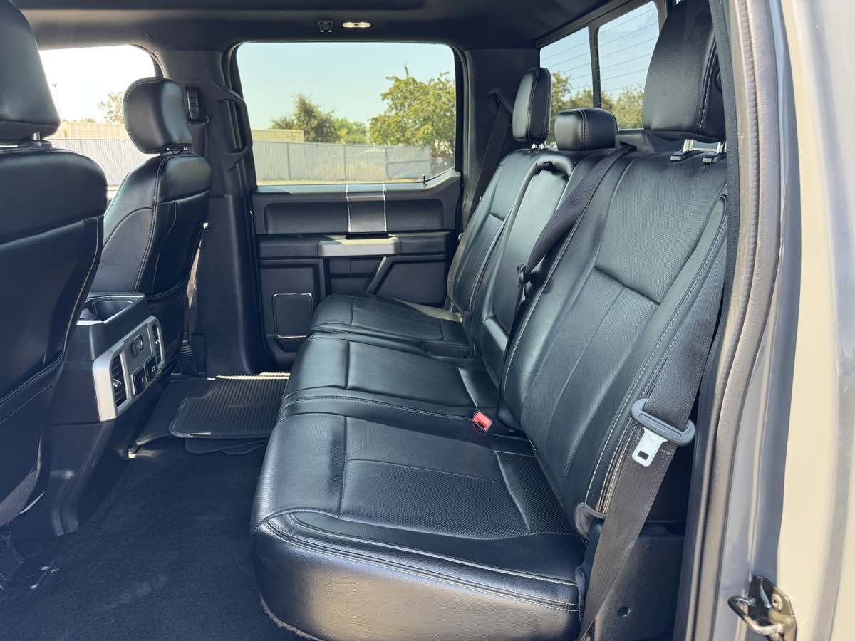 2018 Ford F-150 Lariat FX4 photo 25