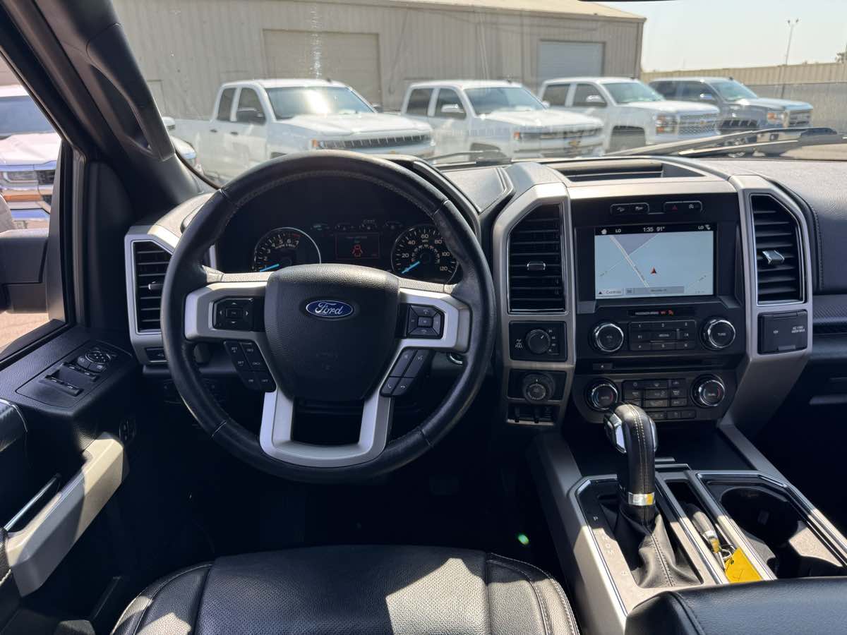 2018 Ford F-150 Lariat FX4 photo 29