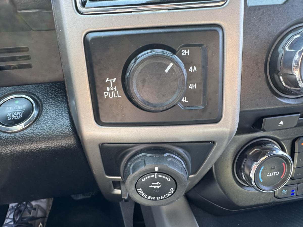 2018 Ford F-150 Lariat FX4 photo 33