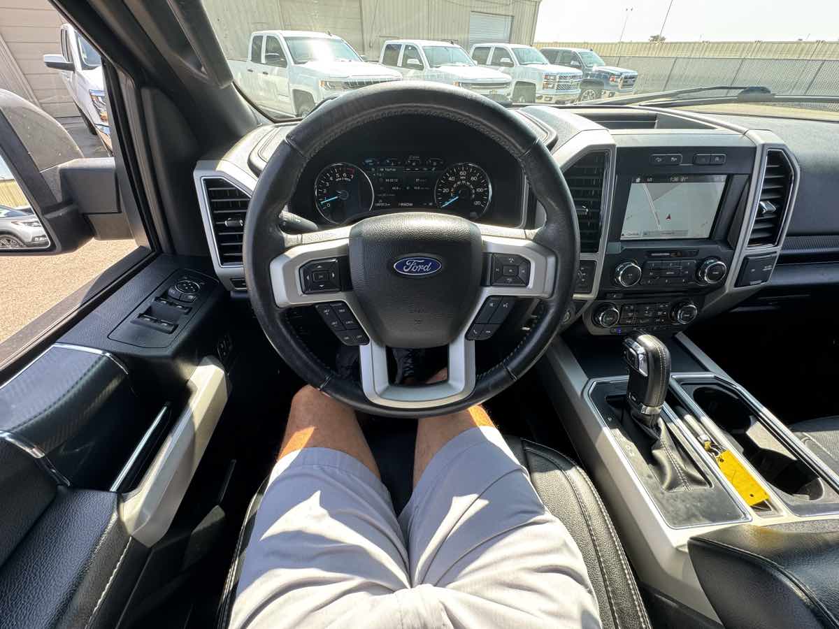 2018 Ford F-150 Lariat FX4 photo 38