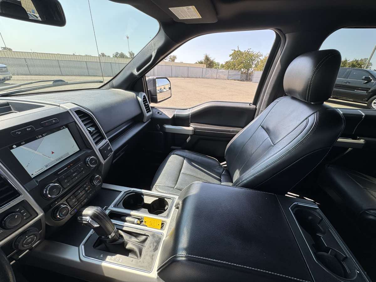 2018 Ford F-150 Lariat FX4 photo 39