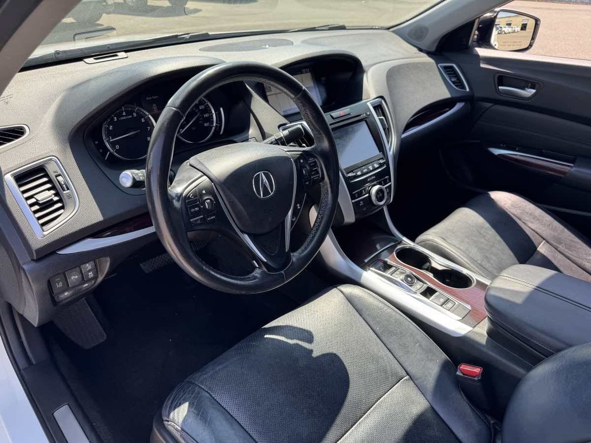 2015 Acura TLX Advance photo 26