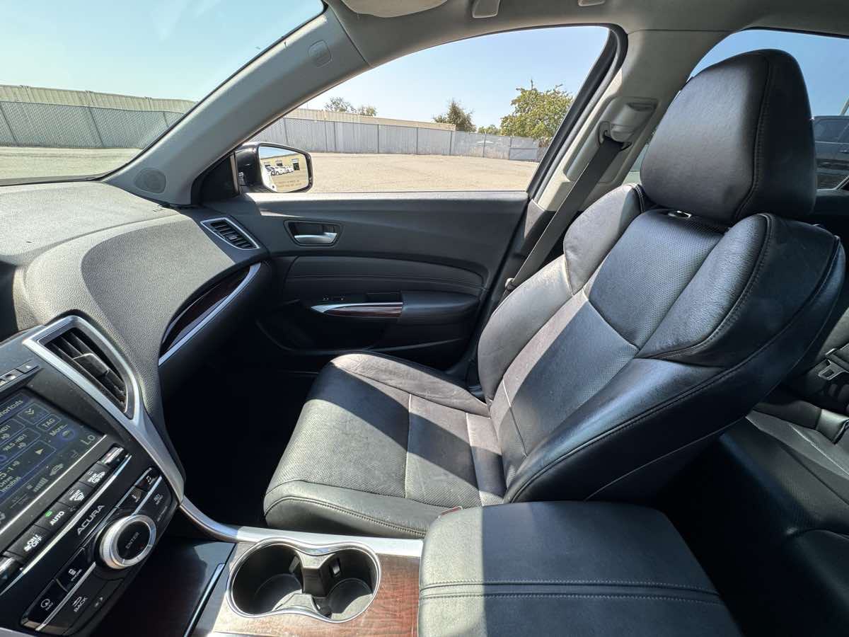 2015 Acura TLX Advance photo 37