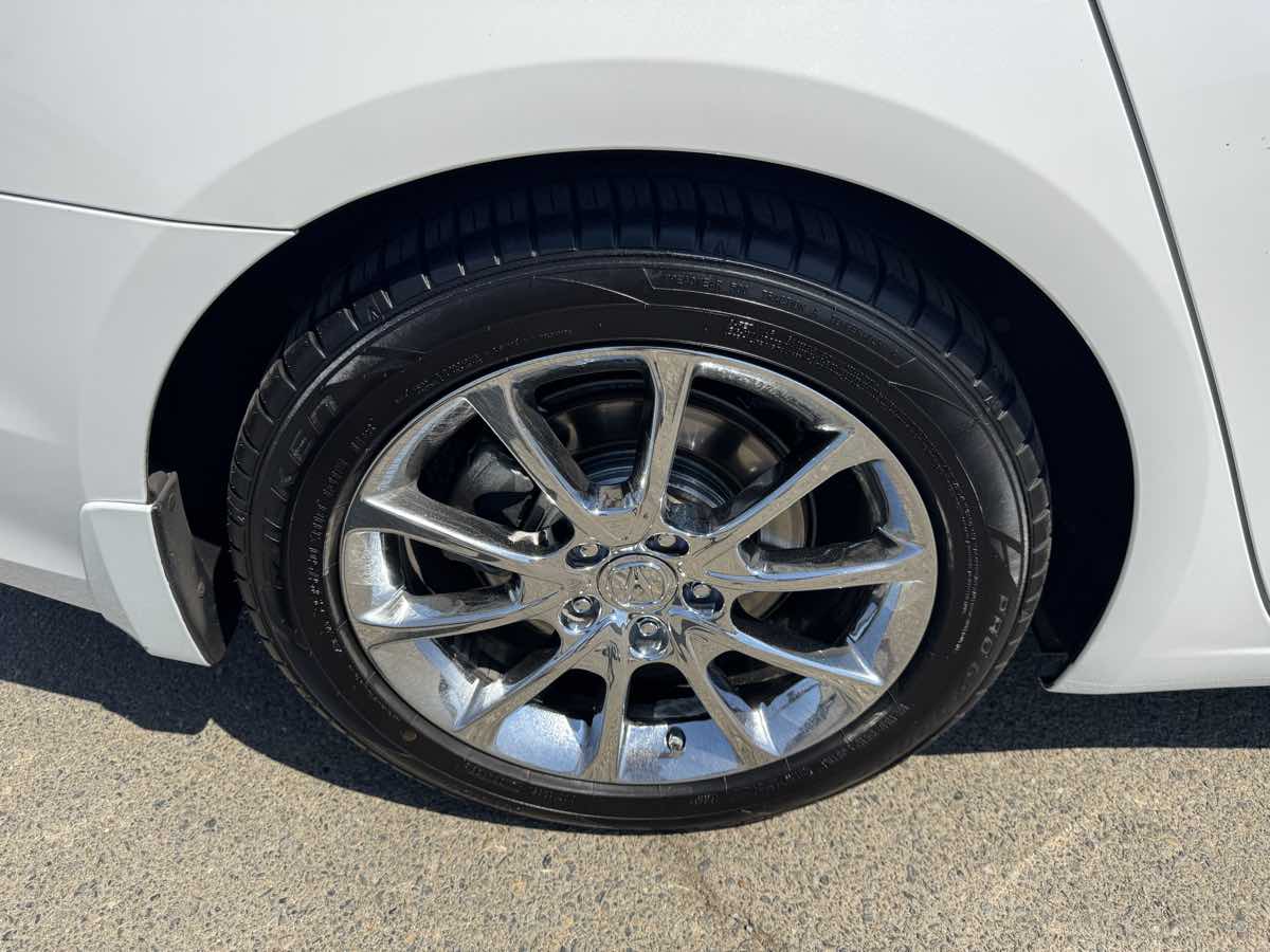 2015 Acura TLX Advance photo 41