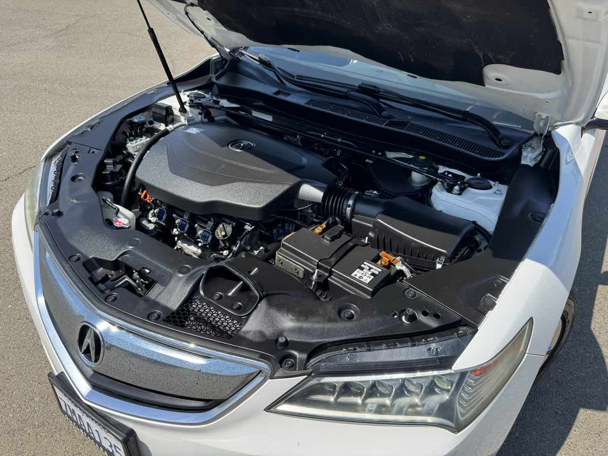 2015 Acura TLX Advance photo 44
