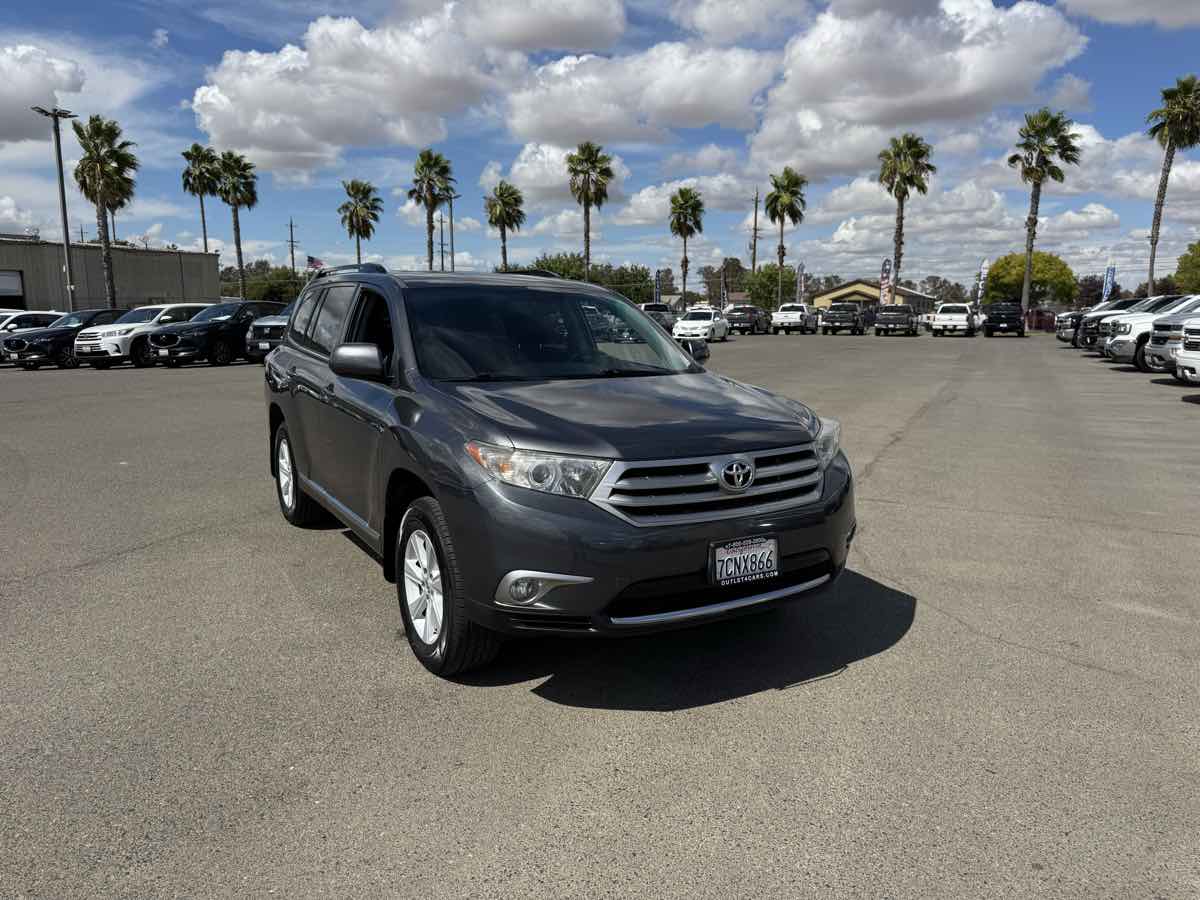 2013 Toyota Highlander SE photo 3