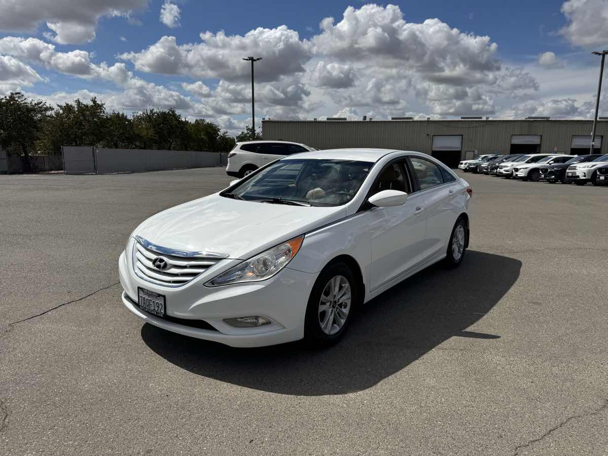2013 Hyundai Sonata GLS photo 4