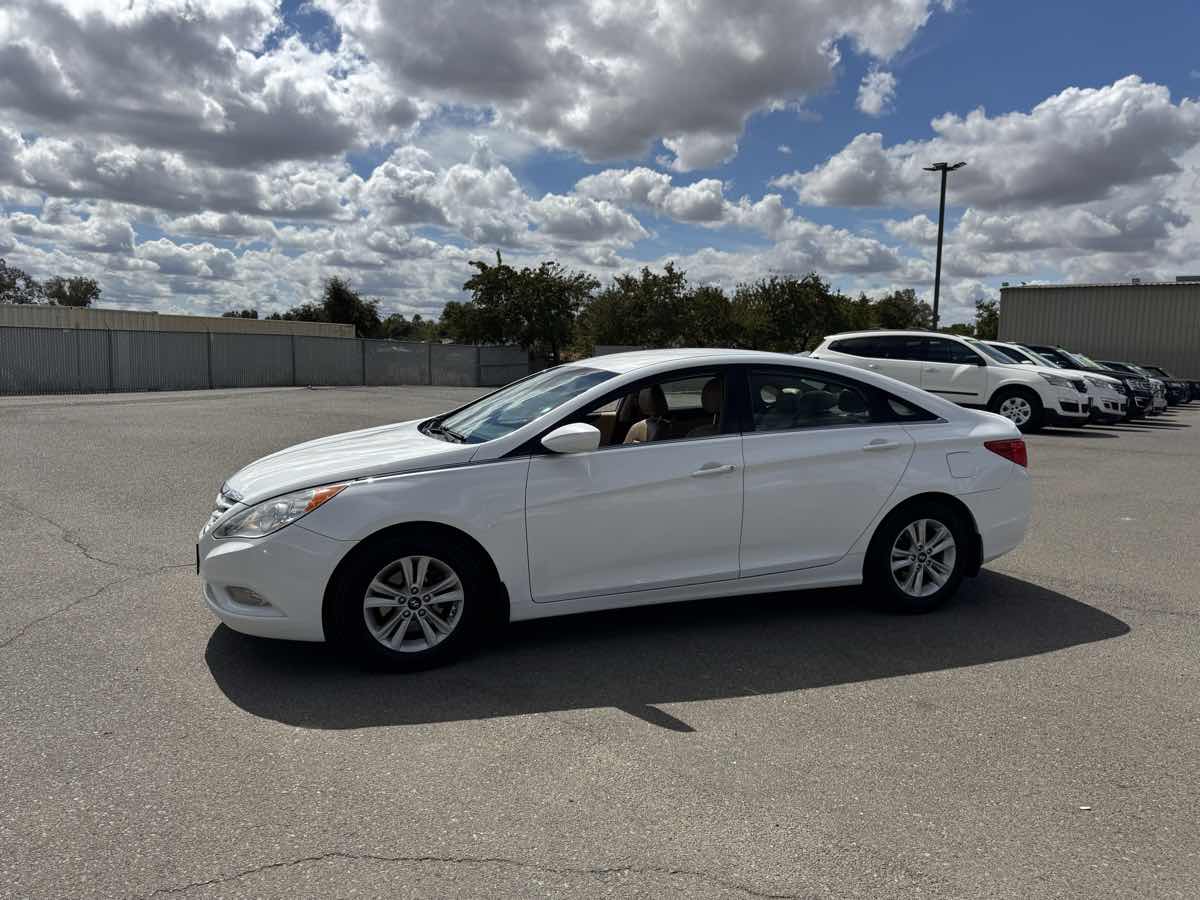 2013 Hyundai Sonata GLS photo 5