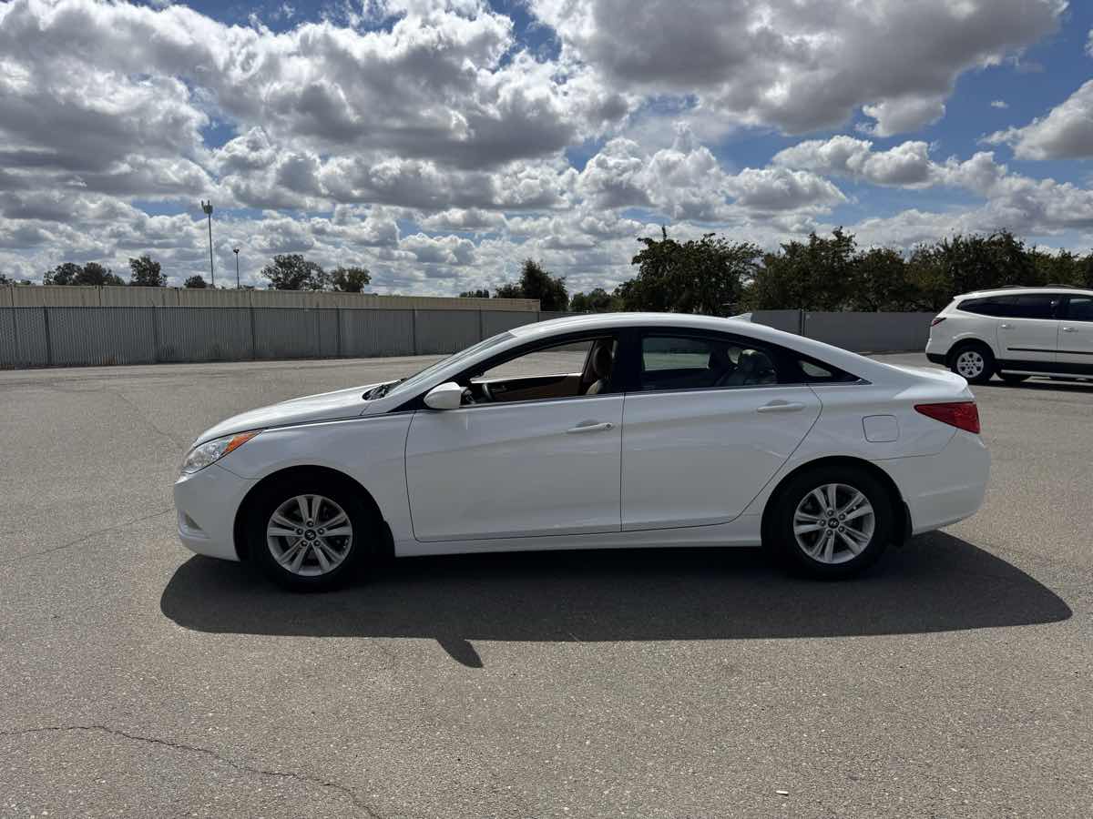 2013 Hyundai Sonata GLS photo 6
