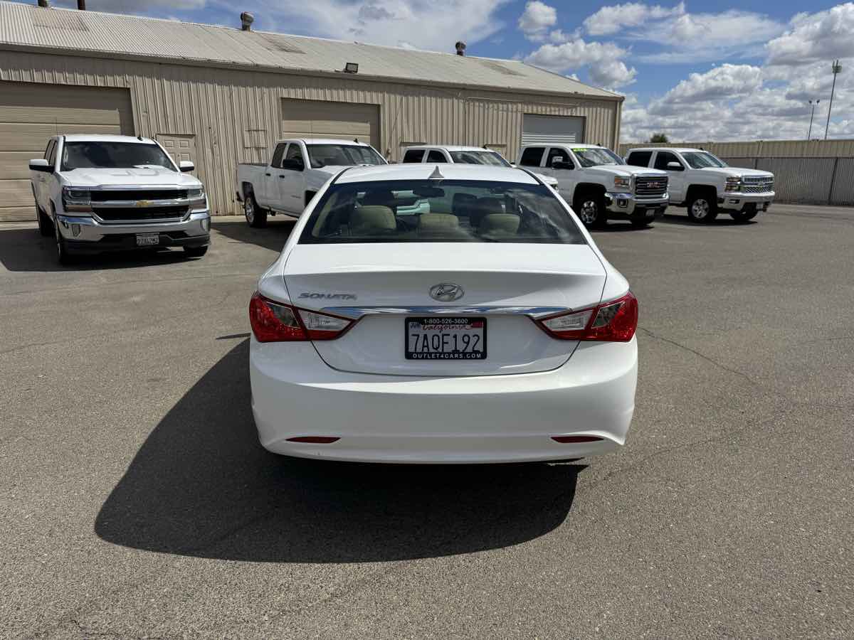2013 Hyundai Sonata GLS photo 9