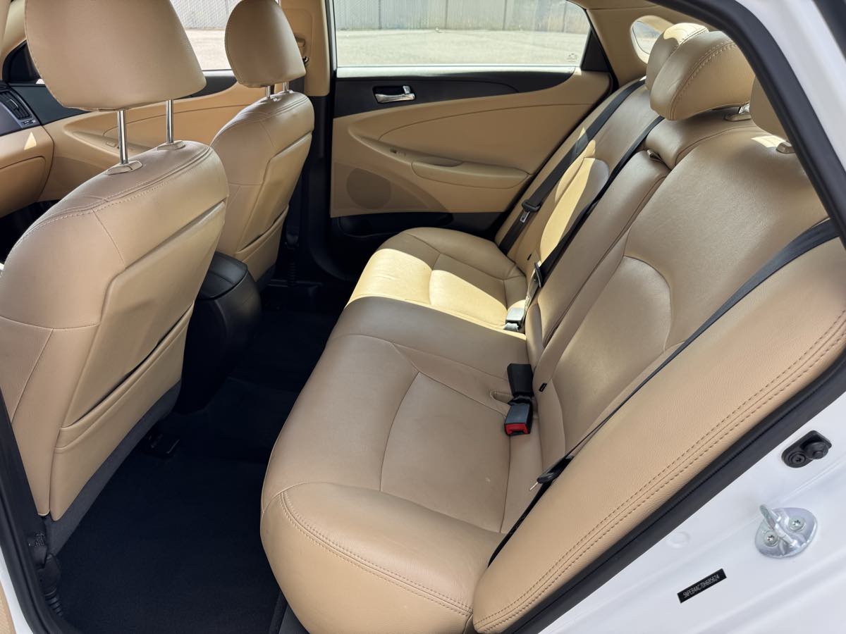2013 Hyundai Sonata GLS photo 20