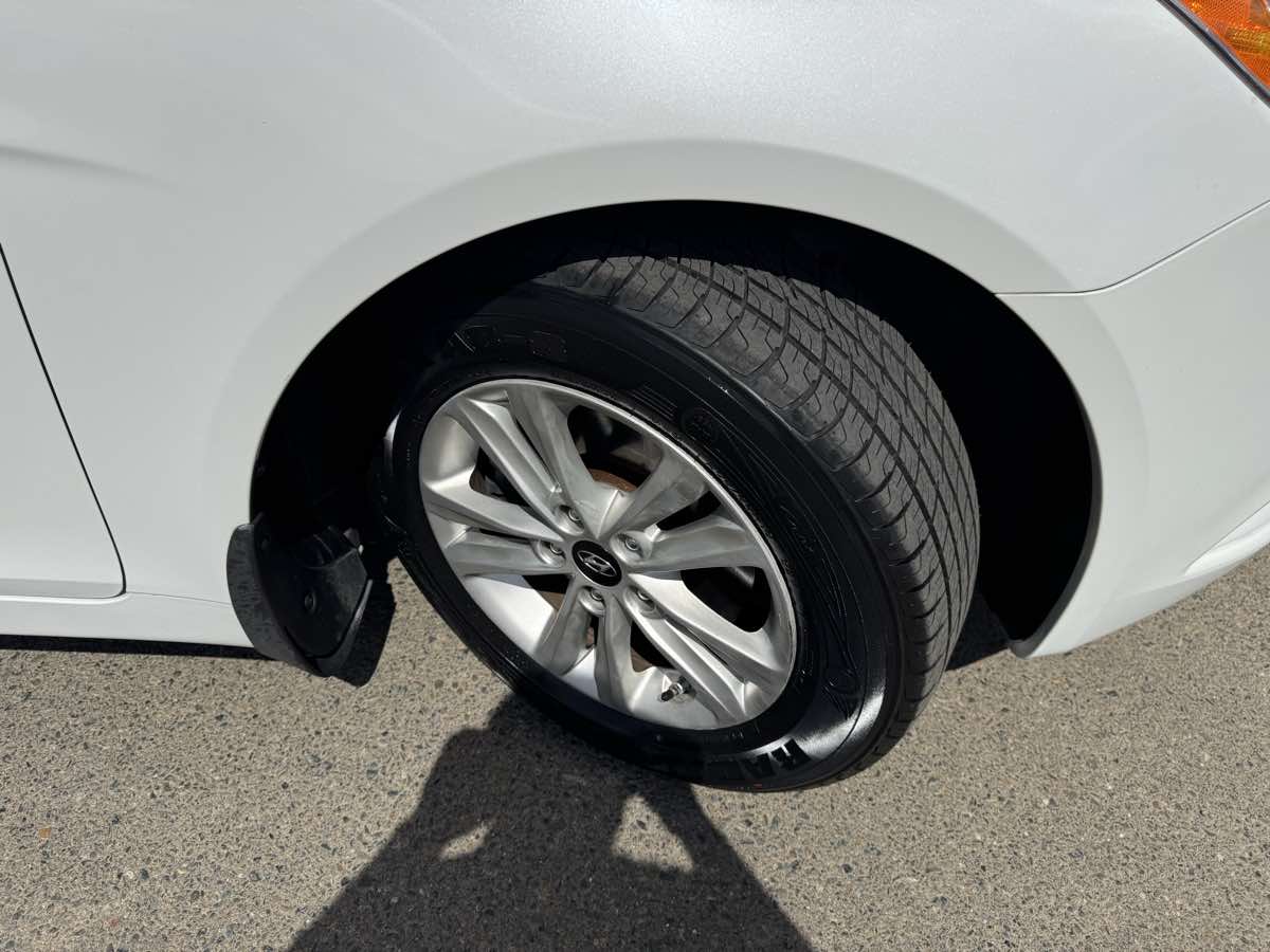 2013 Hyundai Sonata GLS photo 38
