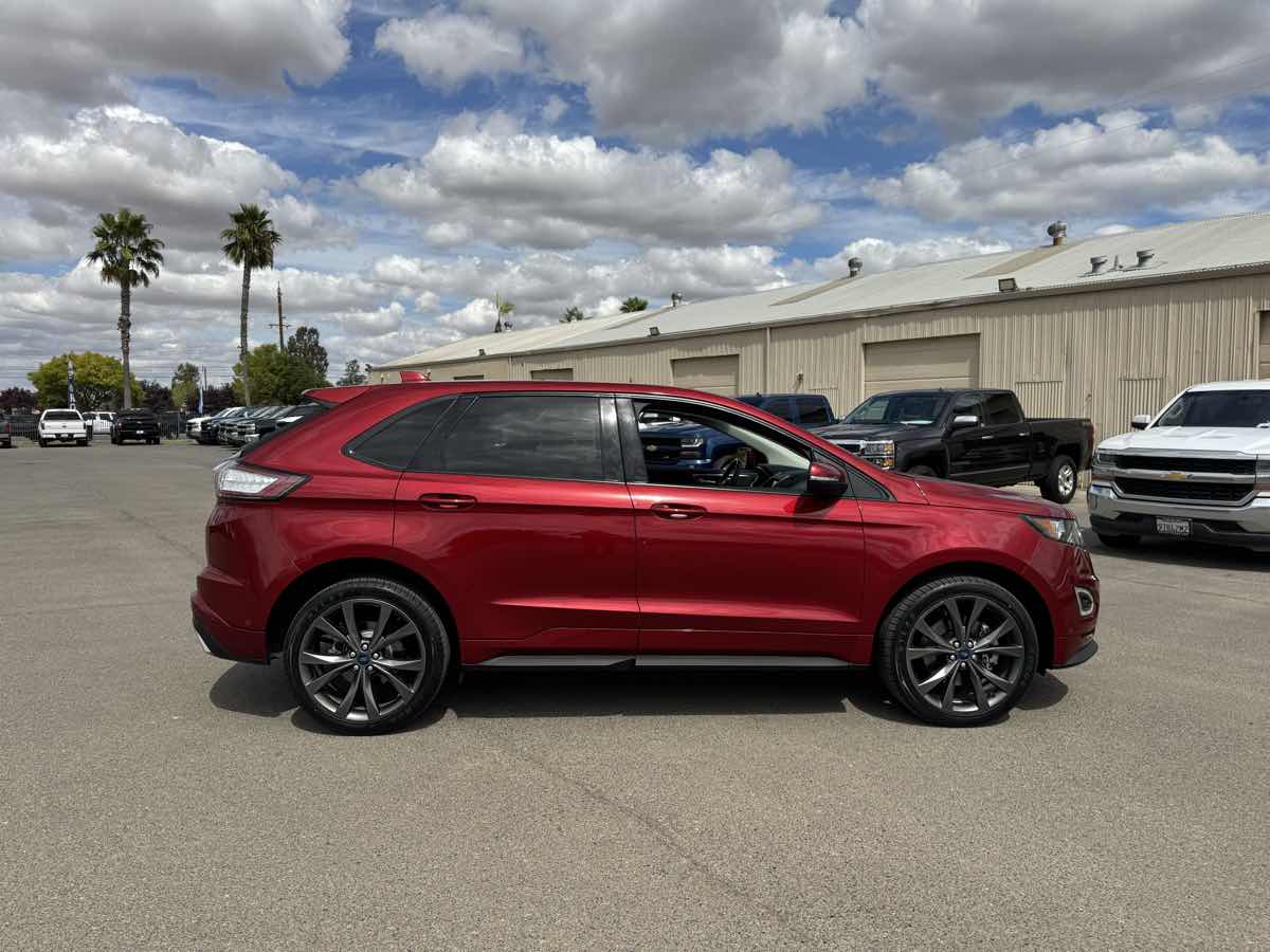 2017 Ford Edge Sport photo 11