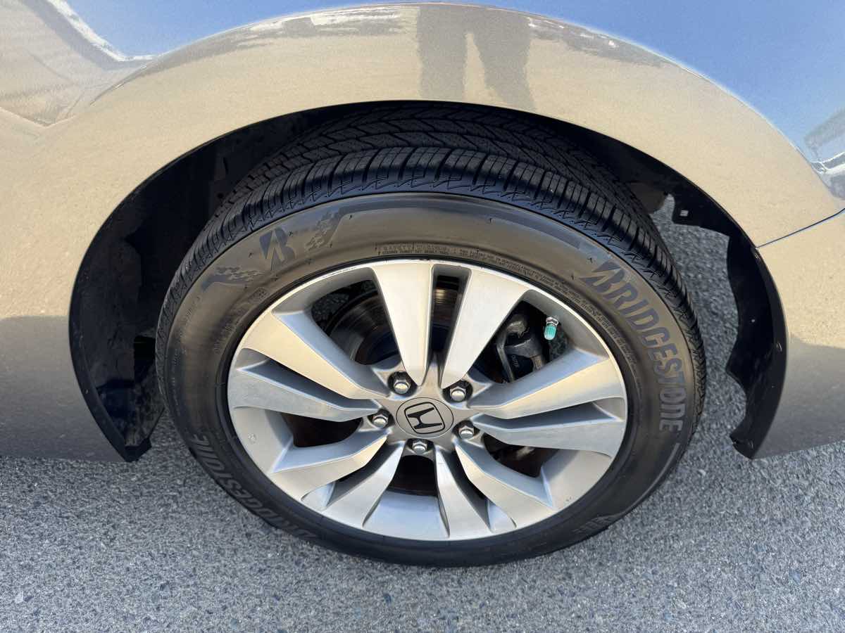 2012 Honda Accord EX photo 34