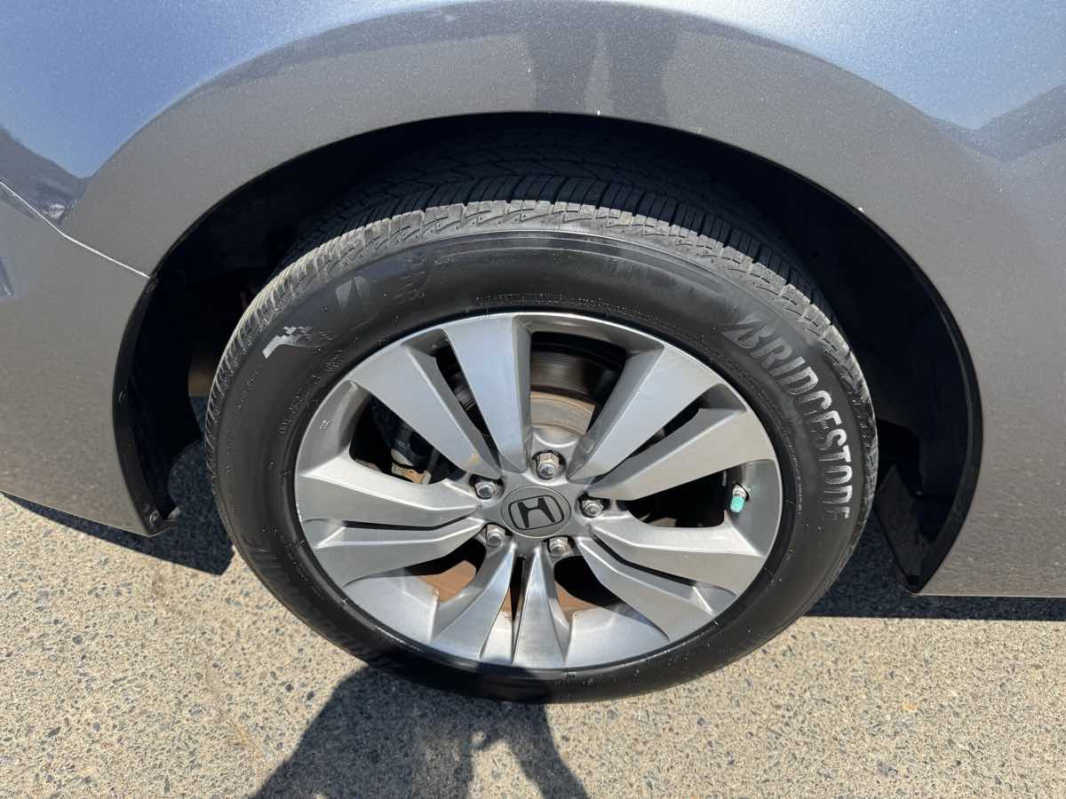2012 Honda Accord EX photo 35