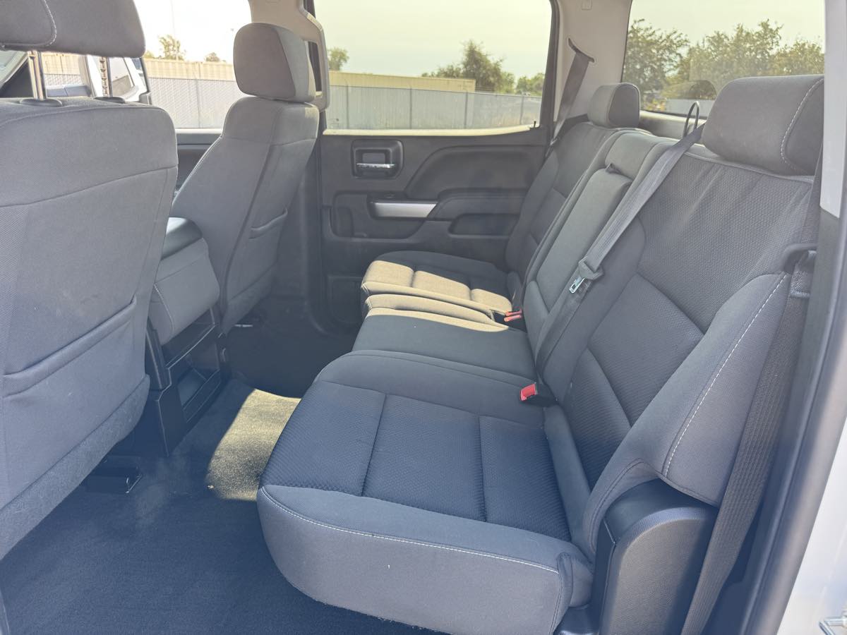 2018 Chevrolet Silverado 1500 LT photo 22
