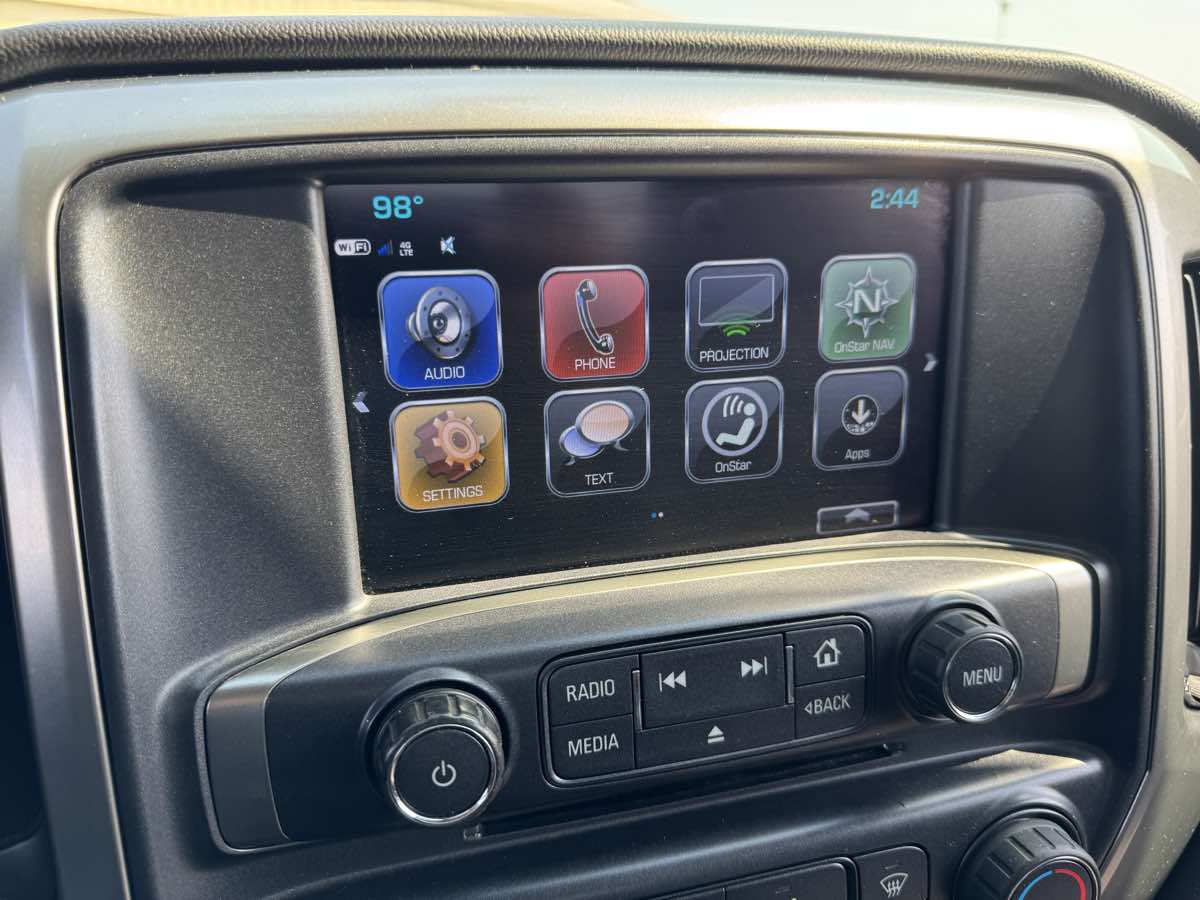 2018 Chevrolet Silverado 1500 LT photo 31