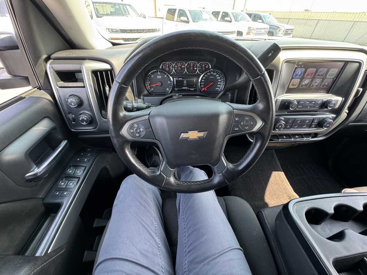 2018 Chevrolet Silverado 1500 LT photo 33