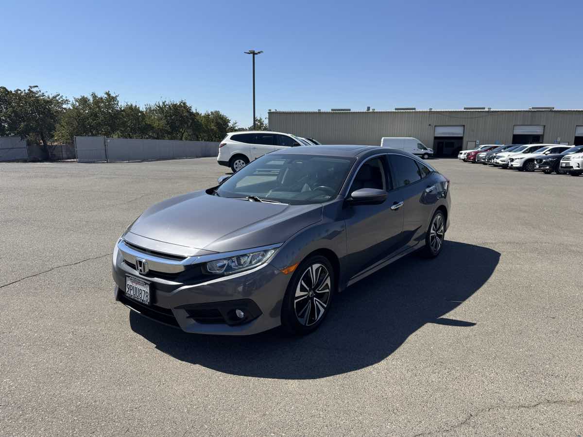 2017 Honda Civic EX-L photo 5