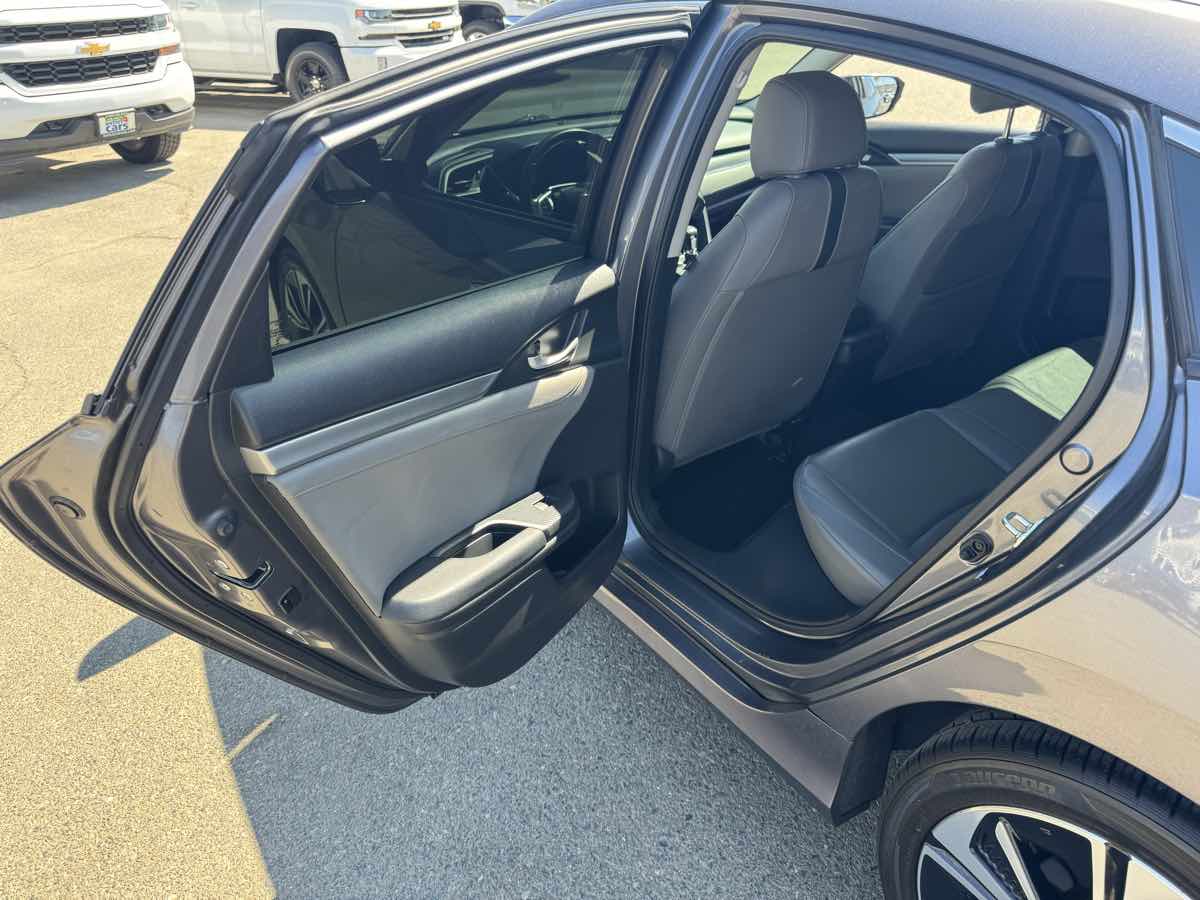2017 Honda Civic EX-L photo 23