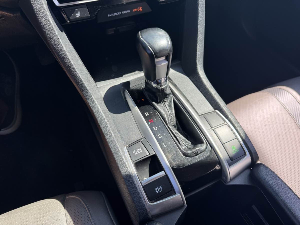 2017 Honda Civic EX-L photo 34
