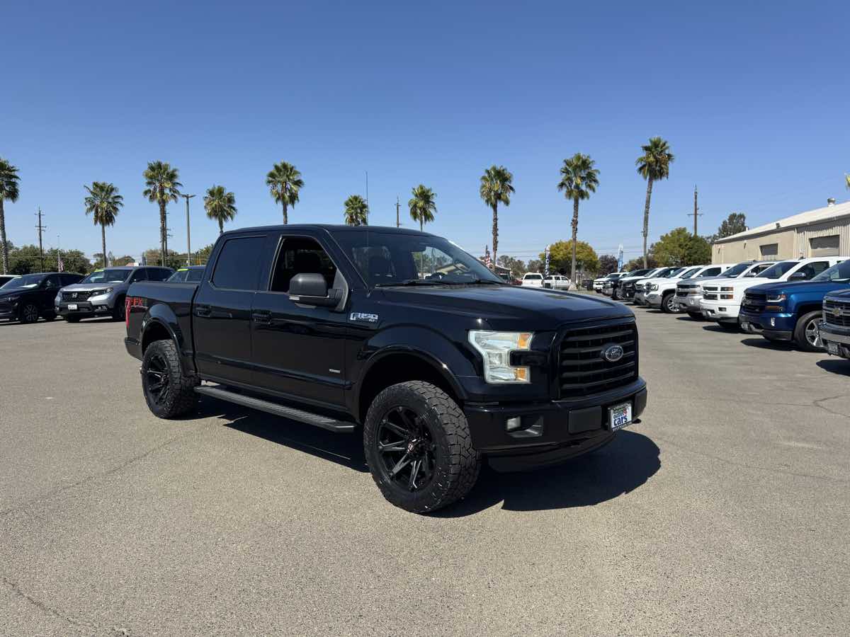 2016 Ford F-150 XLT FX4 photo 2