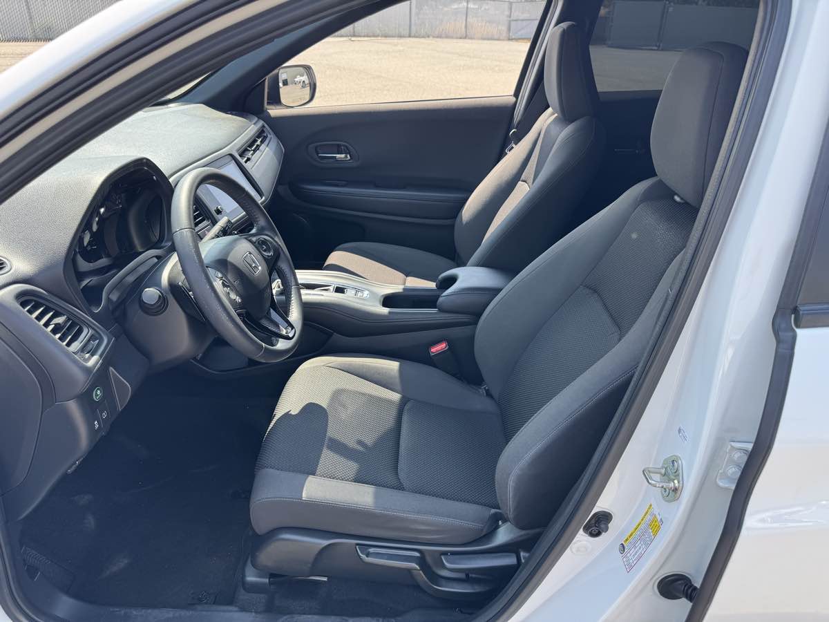 2020 Honda HR-V Sport photo 23