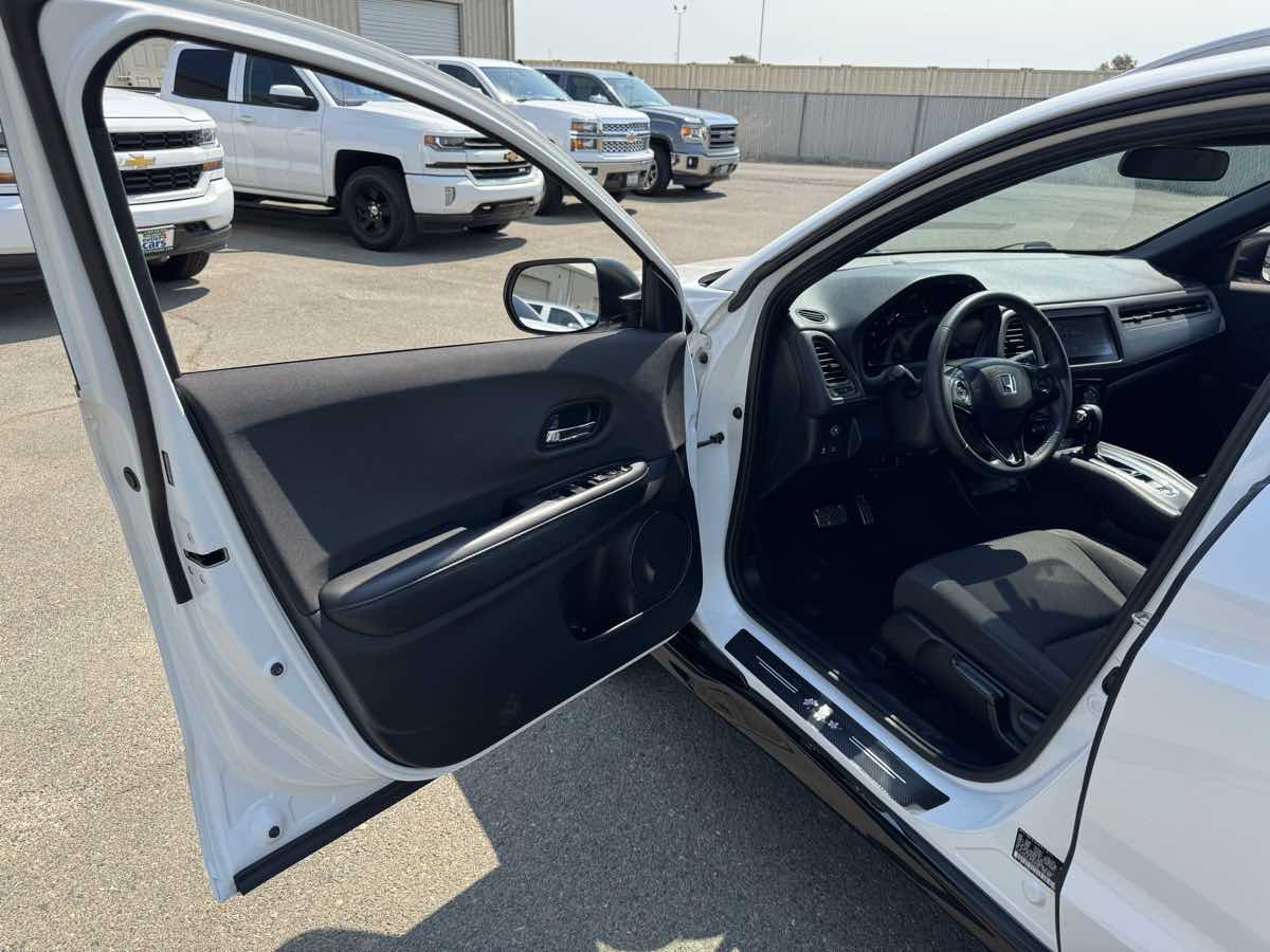 2020 Honda HR-V Sport photo 24