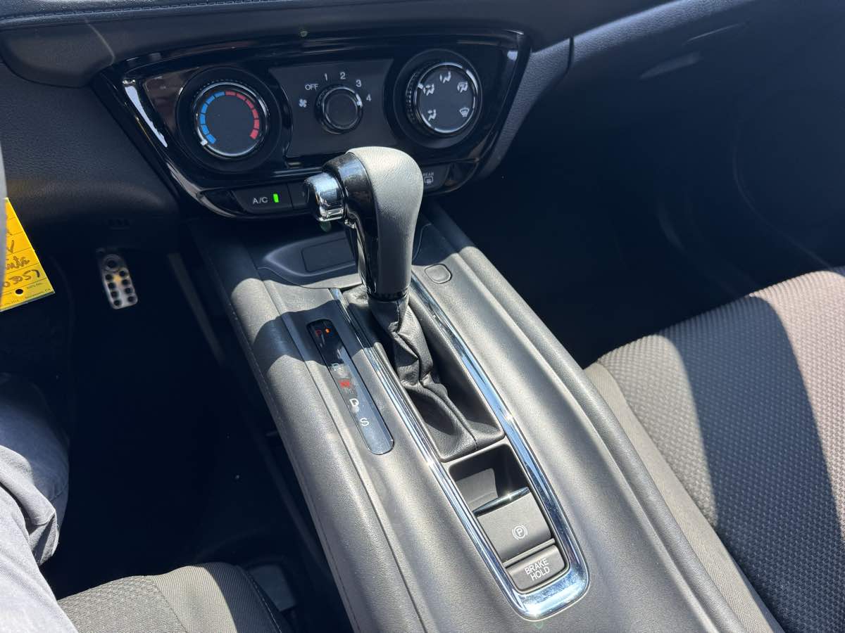 2020 Honda HR-V Sport photo 31