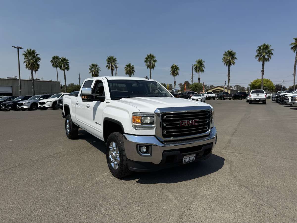 2016 Gmc Sierra SLE photo 3