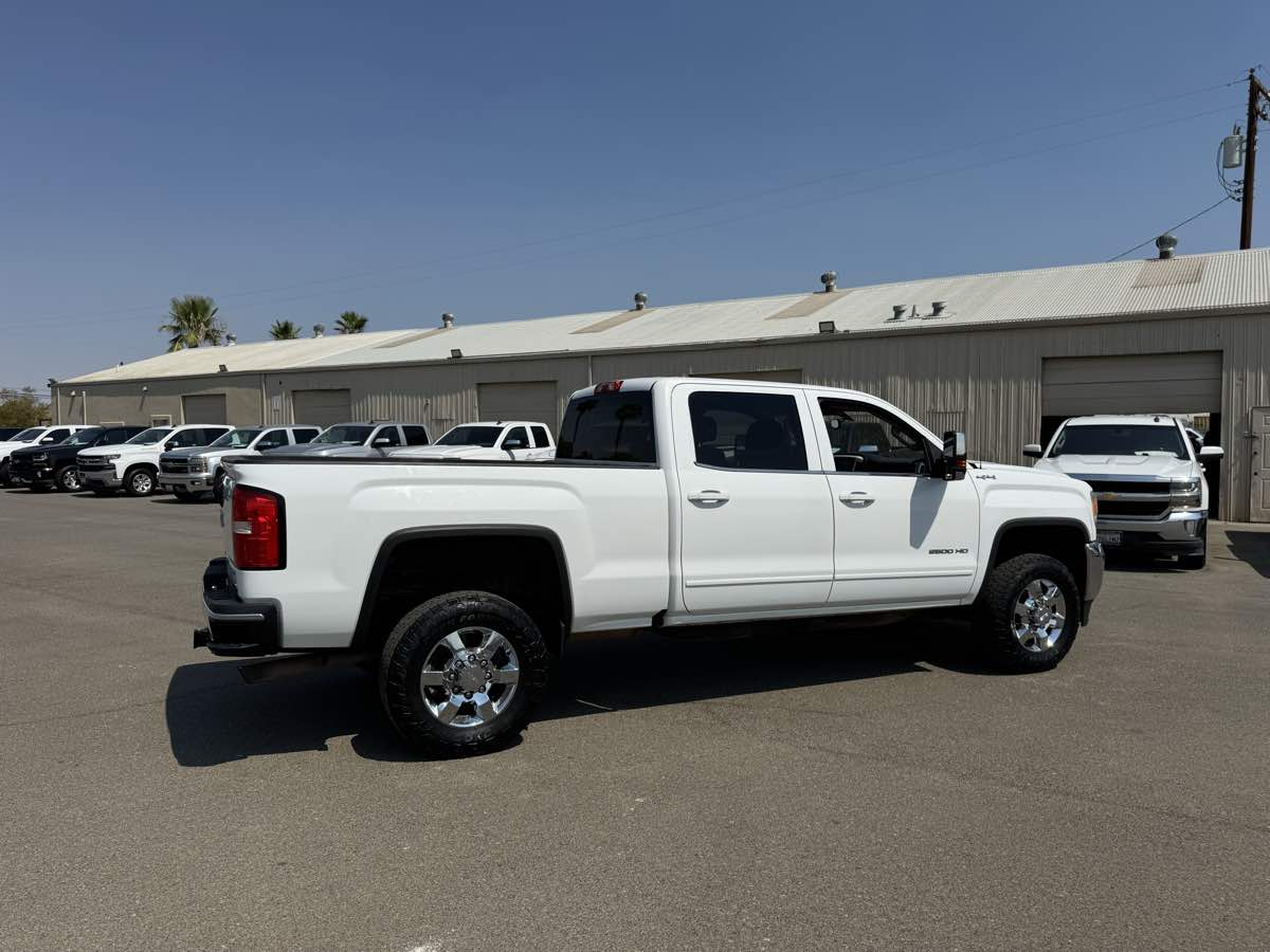 2016 Gmc Sierra SLE photo 14