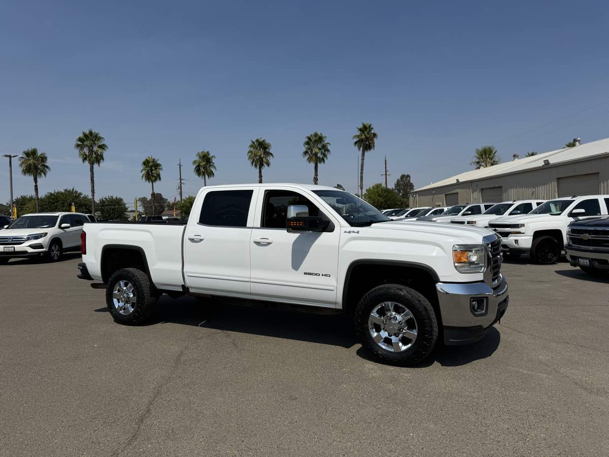 2016 Gmc Sierra SLE photo 16