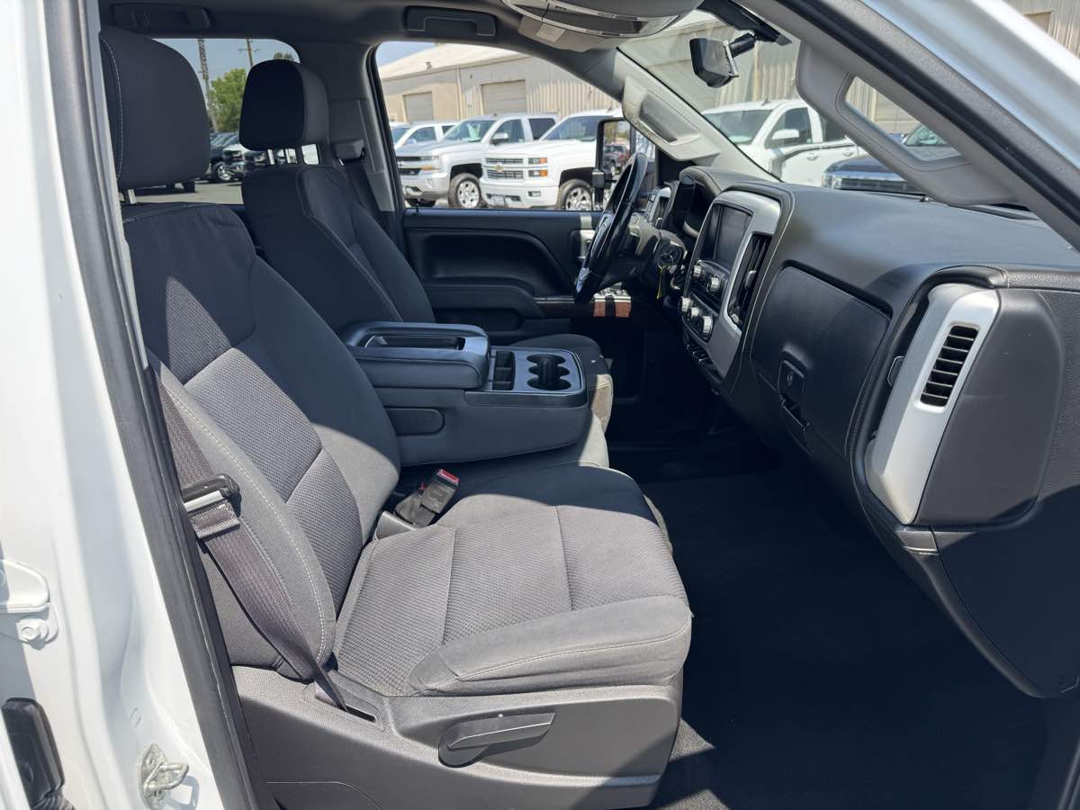 2016 Gmc Sierra SLE photo 18