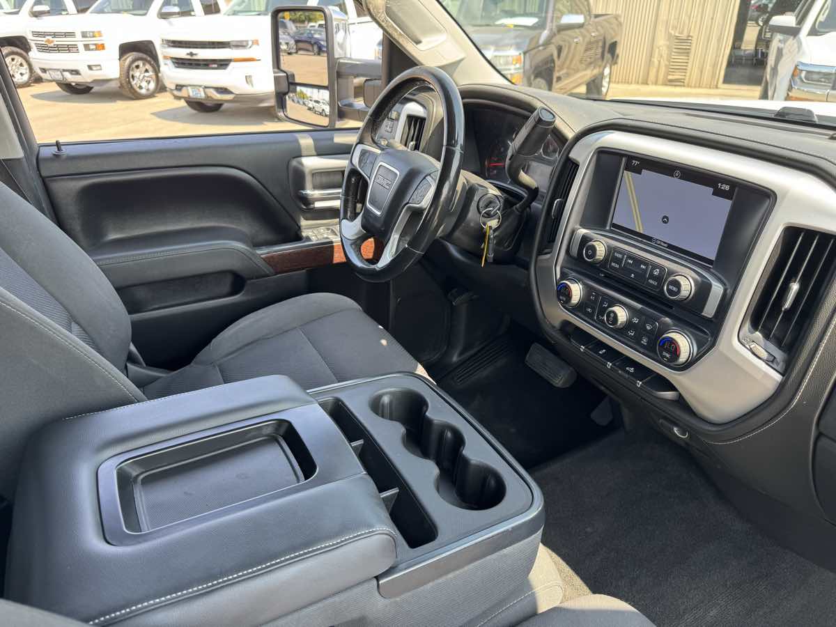 2016 Gmc Sierra SLE photo 19